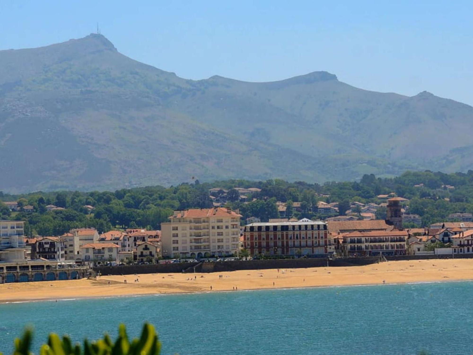 T3 Sous Les Toits, Centre Historique De St-jean-de-luz, Proche Et Commerces - Fr-1-4-681 Appartement Saint-Jean-de-Luz